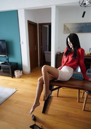 善良迷人的女教师3中文_BD国语免费在线观看