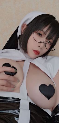 三角窗外是黑夜_4K高清视频播放